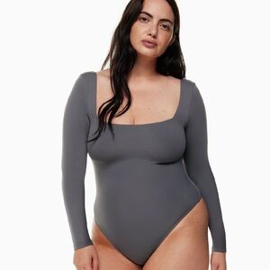 Aritzia BABATON CONTOUR Contour Longsleeve Gray Long Sleeve Bodysuit size XL